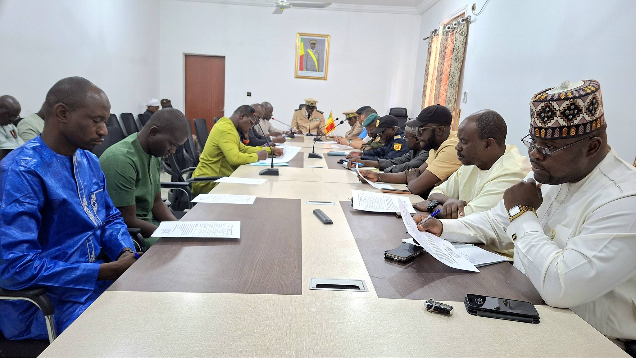 KAYES||LE 30 JANVIER 2026|| RÉUNION HEBDOMADAIRE DU COMITÉ DE GESTION DE CRISE ET DES CATASTROPHES SUR L’APPROVISIONNEMENT DE LA RÉGION EN HYDROCARBURES